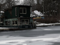 Frozen lakes and rivers at Toronto Islands, where I hardly met any person during a day-long walk.